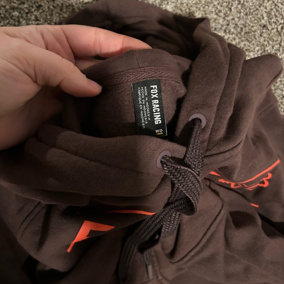 NWOT Fox sweatshirt - Picture 3 of 3